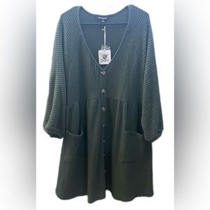 Davi & Dani XL olive green sweater/ cardigan